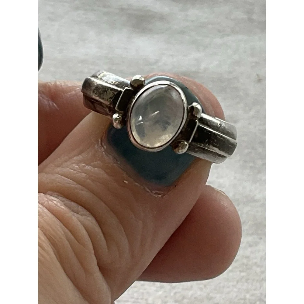 Vintage 925 Sterling Silver Moonstone Ring Size 8 Estate Jewelry